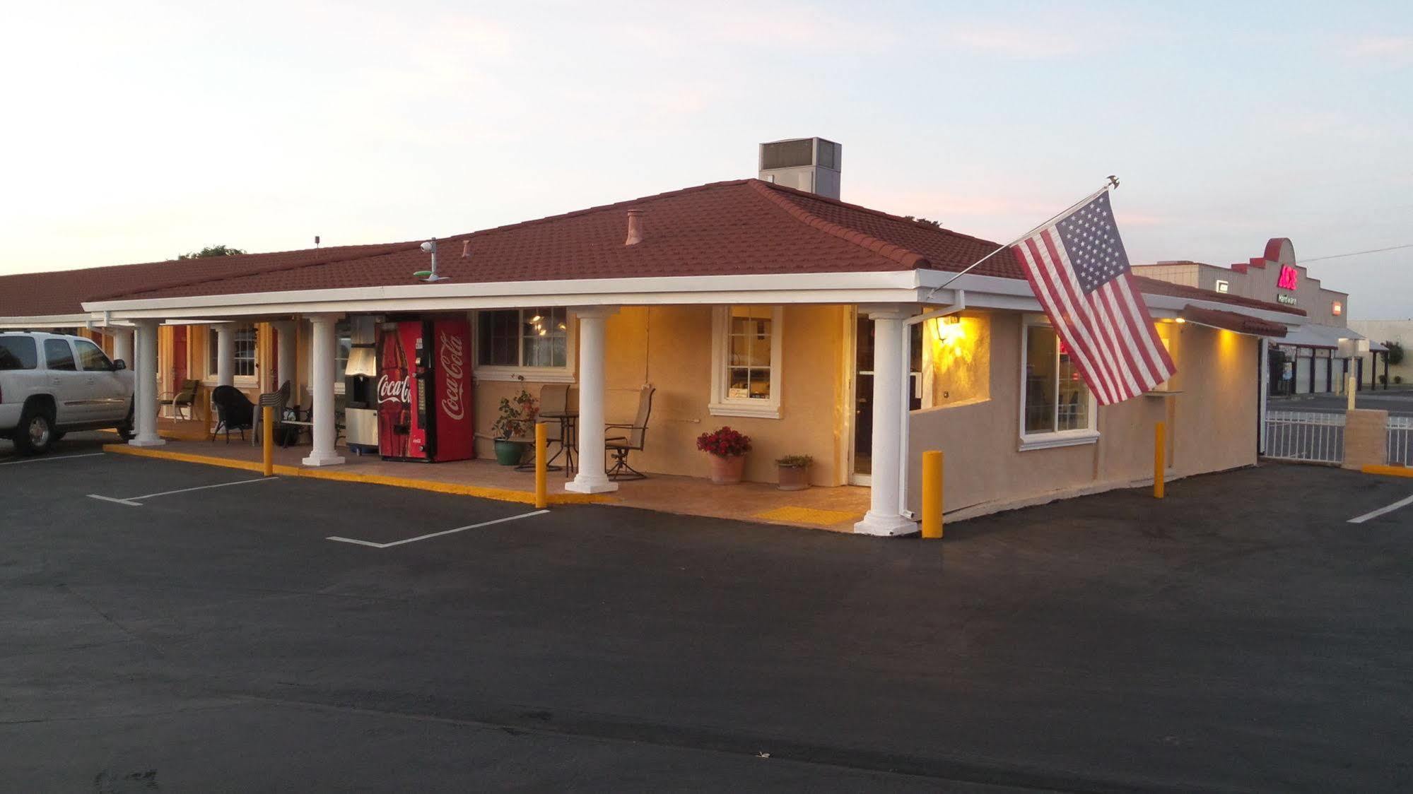 Holiday Motel Oakdale Kültér fotó