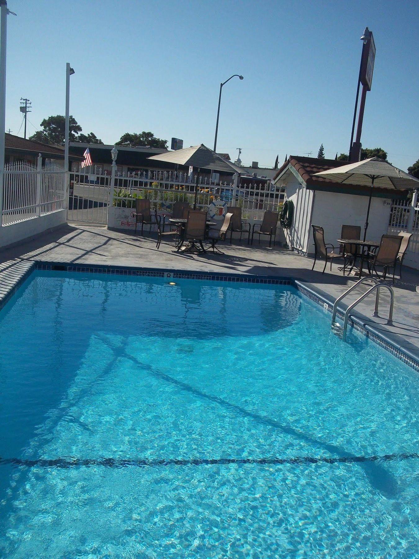Holiday Motel Oakdale Kültér fotó